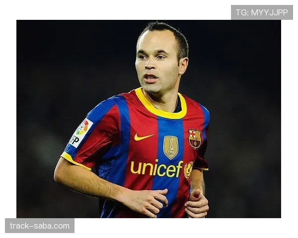 伊涅斯塔与哈维在传控体系下出现组织重心偏移