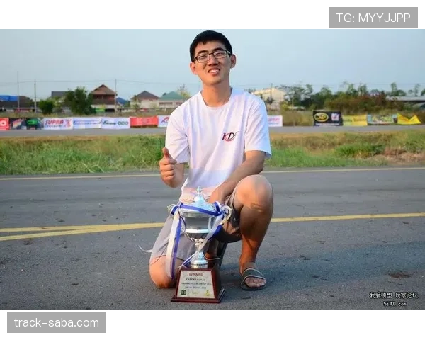 加纳乔早期高光表现与团队成绩关联解析